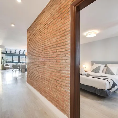 Vacation I Stylish 5bdr Penthouse, Sea And Marina View, Cinema Room, Fastest Wifi