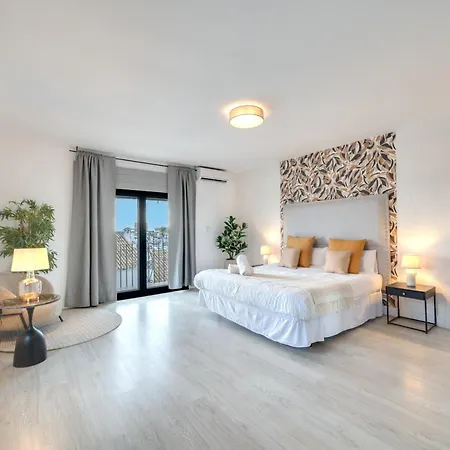 Vacation I Stylish 5bdr Penthouse, Sea And Marina View, Cinema Room, Fastest Wifi *