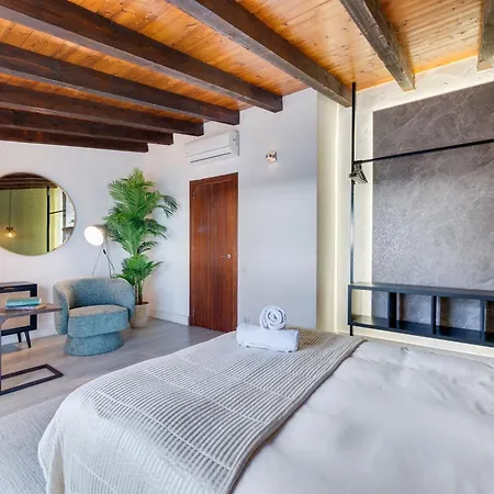 Vacation I Stylish 5bdr Penthouse, Sea And Marina View, Cinema Room, Fastest Wifi