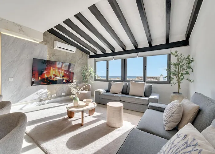 Vacation I Stylish 5bdr Penthouse, Sea And Marina View, Cinema Room, Fastest Wifi Apartment Marbella