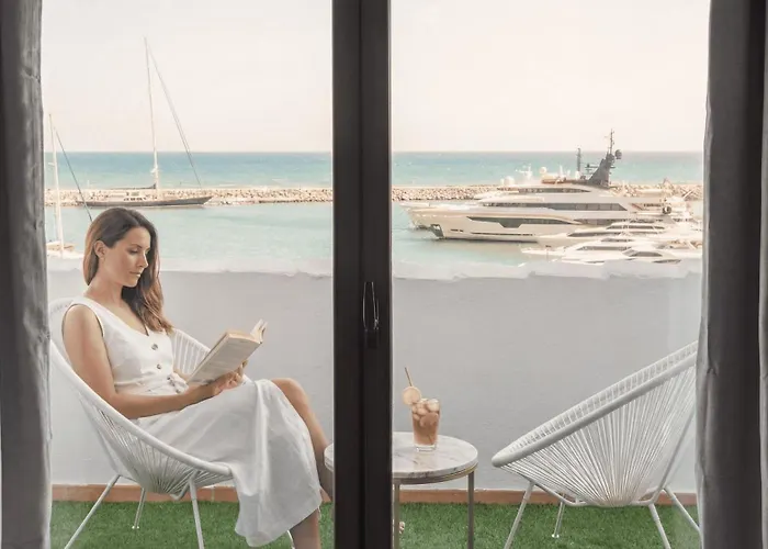 Vacation I Stylish 5bdr Penthouse, Sea And Marina View, Cinema Room, Fastest Wifi Apartment