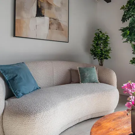 Vacation I Stylish 5bdr Penthouse, Sea And Marina View, Cinema Room, Fastest Wifi * Marbella